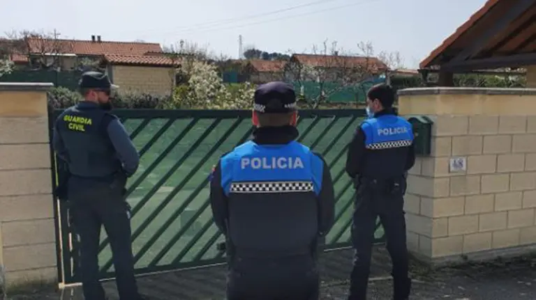 Inspecci&oacute;n en huertas de No&aacute;in GUARDIA CIVIL