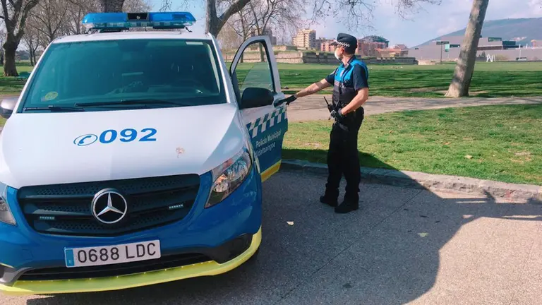Un agente de la Polic&iacute;a Municipal de Pamplona POLIC&Iacute;A MUNICIPAL DE PAMPLONA