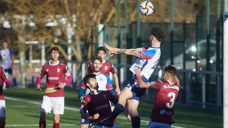 Partido de f&uacute;tbol correspondiente a la categor&iacute;a de Segunda RFEF entre UD Mutilvera y Logro&ntilde;&eacute;s B disputado en el estadio Mutilnova de Mutilva. I&Ntilde;IGO ALZUGARAY