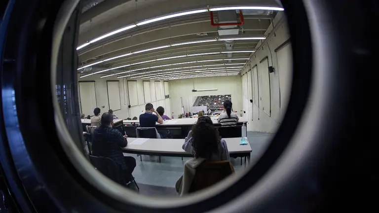 Oposici&oacute;n de Enfermer&iacute;a celebrada en el Aulario de la UPNA convocada por el Departamento de Salud para cubrir 424 puestos de profesionales y para constituir una lista de aspirantes a la contrataci&oacute;n temporal. I&Ntilde;IGO ALZUGARAY