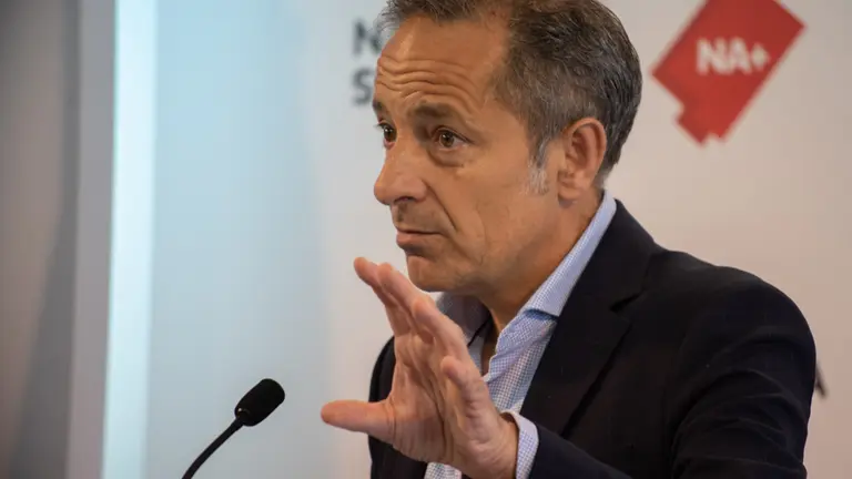 Juan Luis S&aacute;nchez de Munia&iacute;n, parlamentario de Navarra por el partido Navarra Suma, ofrece una rueda de prensa en la sede del UPN sobre, "fraude de ley en iniciativas legislativasdel Gobierno de Navarra". IRAITZ IRIARTE.