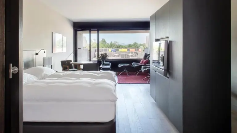 Suite del hotel Alma Pamplona. Foto: Booking.