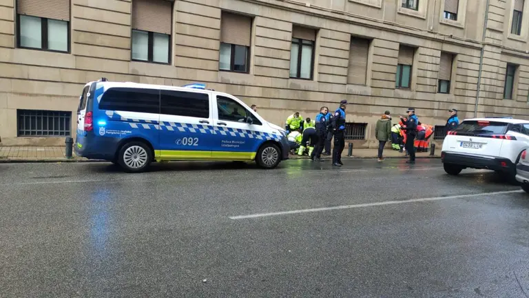 La Polic&iacute;a Municipal de Pamplona interviene en una pelea en la calle Navarro Villoslada. NAVARRA.COM