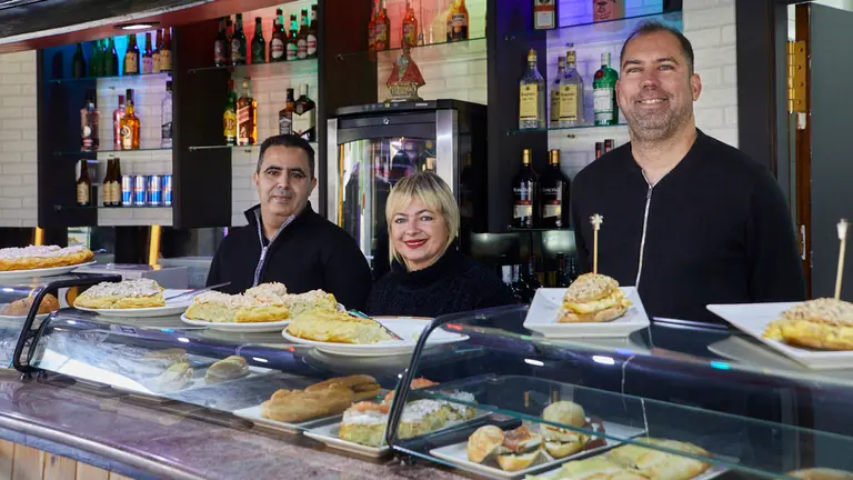 Gastrobar Valdizarbe, en el parque Tom&aacute;s Caballero 2 en los "edificios inteligentes" de Pamplona. I&Ntilde;IGO ALZUGARAY