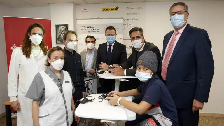 Una bicicleta conectada a Mario Kart para la recuperaci&oacute;n de ni&ntilde;os con cancer. CL&Iacute;NICA UNIVERSIDAD DE NAVARRA