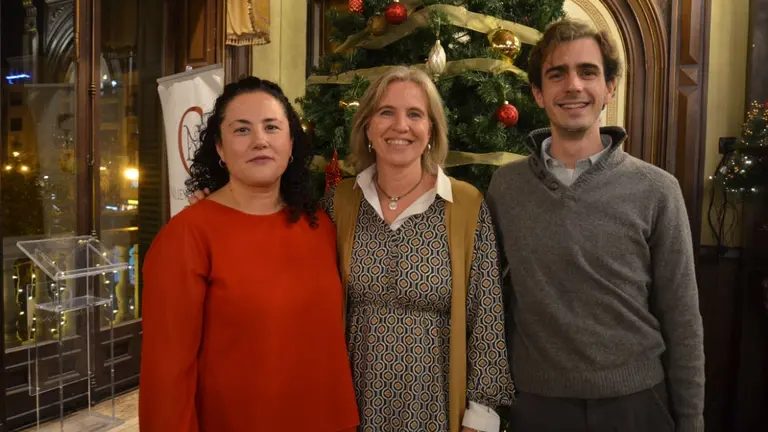 De izquierda a derecha, Marta L&oacute;pez, Beatriz Paloma y Jos&eacute; Lacarra.
