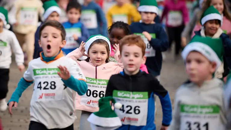 XI Carrera Infantil de Navidad organizada por ASVONA. PABLO LASAOSA