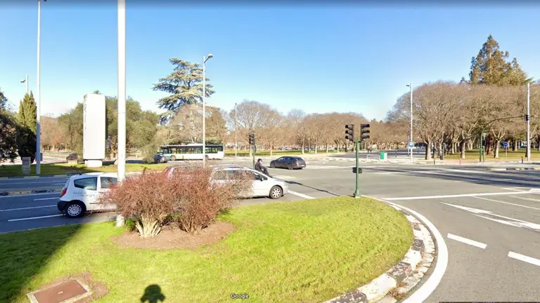 Plaza Juan XXIII de Pamplona. GOOGLEMAPS