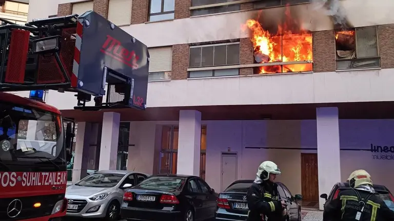 Un total de 13 personas han tenido que ser trasladadas al hospital. POLIC&Iacute;A MUNICIPAL DE PAMPLONA