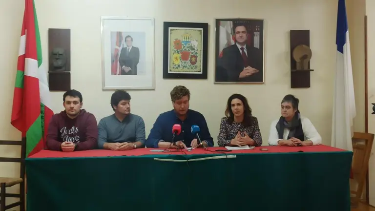 Maiorga Ram&iacute;rez y otros miembros del sector cr&iacute;tico de EA. - EUROPA PRESS