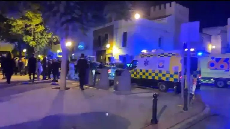 Un fallecido, un menor grave y cuatro heridos tras ser arrollados por una carroza en Marchena - EUROPA PRESS