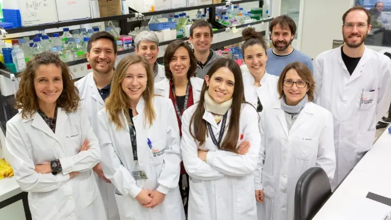 Investigadores del Cima participantes en el estudio. De izquierda a derecha: Marisol Aymerich, Rodrigo Vinueza, Leyre Basurco, Elisa Mengual, Montse Arrasate, Mikel Hern&aacute;ez, Leyre Ayerra, Amaya Vilas, Ibon Tamayo, Esther Luquin y Patxi San Martin.
