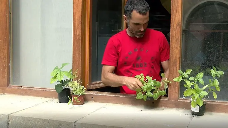 Medici&oacute;n del nivel de contaminaci&oacute;n del aire con el Ayuntamiento de Pamplona. CEDIDA