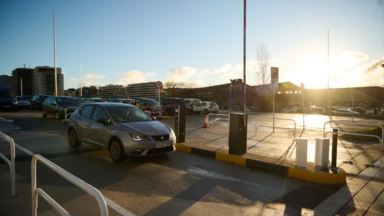 Aparcamiento disuasorio de Arrosad&iacute;a. PABLO LASAOSA