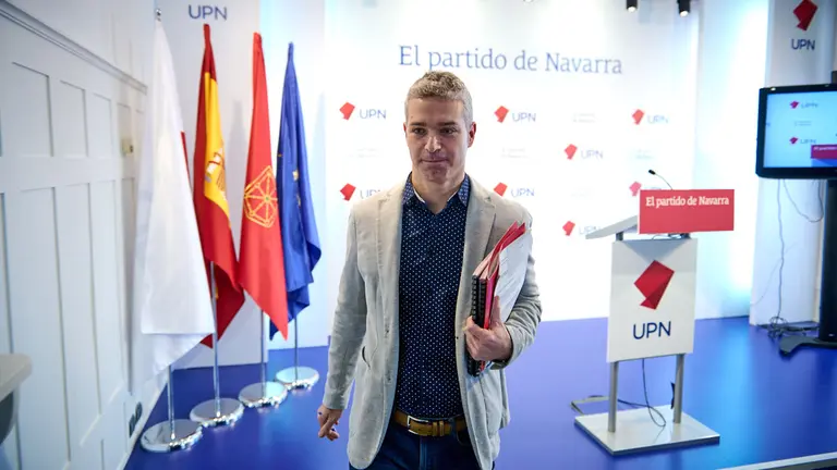 El parlamentario de Navarra Suma Jorge Esparza presenta iniciativas en relaci&oacute;n con la "falta de transparencia" del departamento de Derechos Sociales del Gobierno de Navarra. PABLO LASAOSA