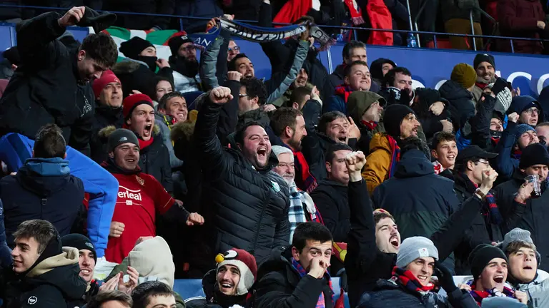 La grada de El Sadar durante el partido de cuartos de final de la Copa del Rey entre CA Osasuna y Sevilla FC. I&Ntilde;IGO ALZUGARAY