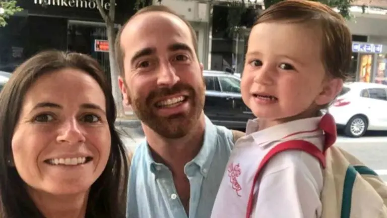 In&eacute;s, Tom&aacute;s y el peque&ntilde;o Kike han muerto este viernes en el accidente de la N-234. COLEGIO MONTEARAG&Oacute;N