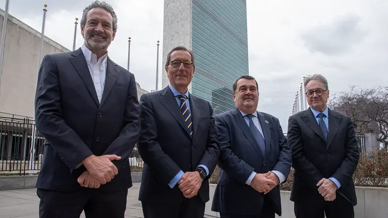 De izquierda a derecha: el director general de Save the Children Espa&ntilde;a, Andr&eacute;s Conde; el director general de la Fundaci&oacute;n &rdquo;la Caixa&rdquo;, Antonio Vila Bertr&aacute;n; el alto comisionado contra la Pobreza Infantil del Gobierno de Espa&ntilde;a, Ernesto Gasco, y el subdirector general de la Fundaci&oacute;n &rdquo;la Caixa&rdquo;, Marc Sim&oacute;n. CEDIDA