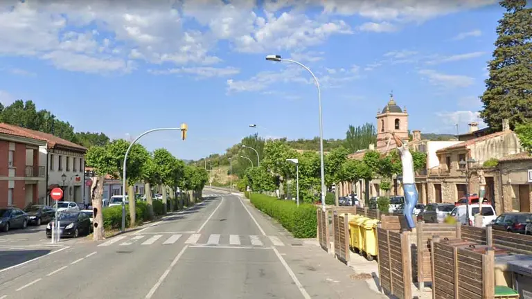 Traves&iacute;a de Puente la Reina, don de ha tenido lugar el atropello. GOOGLE MAPS