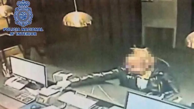 Imagen de las c&aacute;maras de videovigilancia que muestra a los delincuentes. CEDIDA