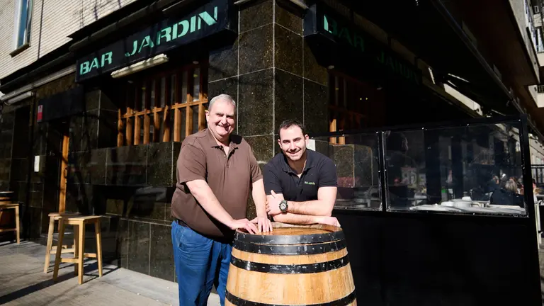 Bar Jard&iacute;n en la calle &Iacute;&ntilde;igo Arista 19 trasera, en Iturrama. PABLO LASAOSA