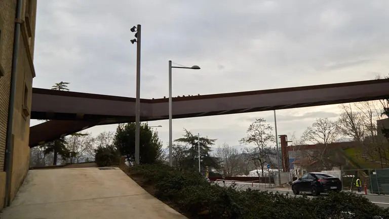 Reapertura de la pasarela del Labrit, 6 a&ntilde;os despu&eacute;s del cierre de la estructura por los problemas que presentaba. I&Ntilde;IGO ALZUGARAY