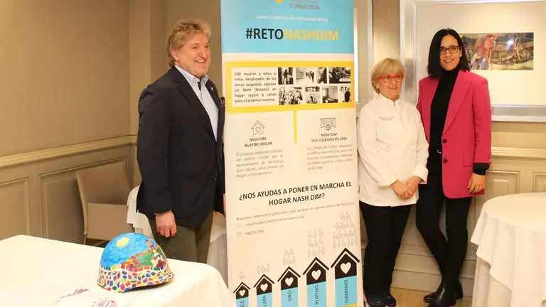 Juan Mari Idoate, Pilar Idoate y Leticia San Mart&iacute;n - COLEGIO OFICIAL DE ENFERMERAS DE NAVARRA