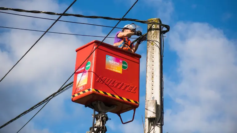 La fibra &oacute;ptica ya ha llegado a Juslape&ntilde;a. CEDIDA