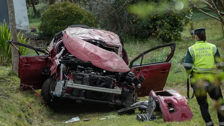Cuatro personas han fallecido, en el fatal accidente. EFE/Emilio P&eacute;rez