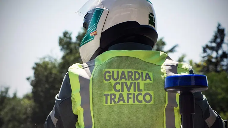 Imagen de archivo de un guardia civil de tr&aacute;fico. GUARDIA CIVIL