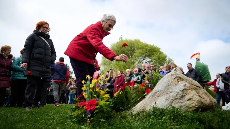 Acto de la Asociaci&oacute;n de Familiares de Fusilados de Navarra (AFFNA-36) en homenaje a los navarros asesinados tras el golpe de Estado de 1936. PABLO LASAOSA