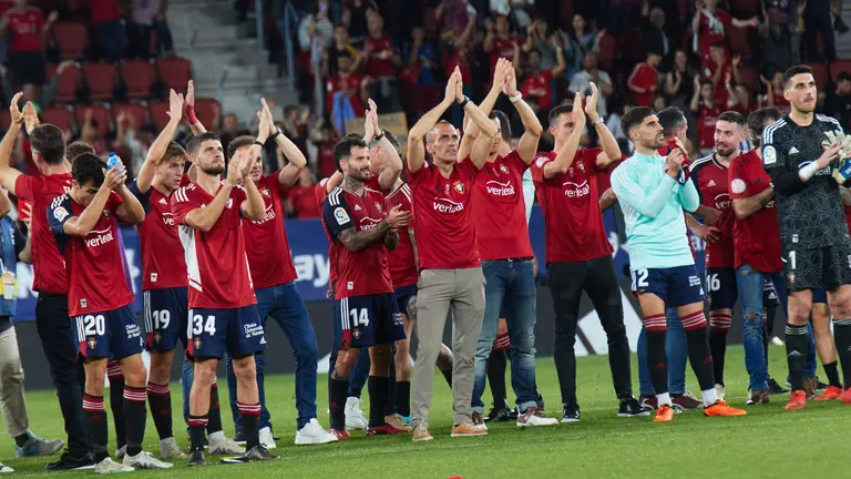 Homenaje a los jugadores de Osasuna subcampeones de la Copa del Rey de 2005. I&Ntilde;IGO ALZUGARAY