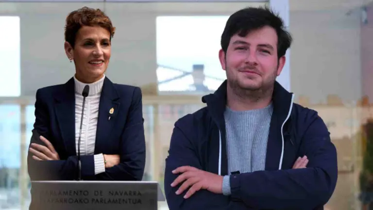 Fotomontaje de Mar&iacute;a Chivite y el presidente del Consejo de la Juventud de Navarra, &Aacute;lex L&oacute;pez.