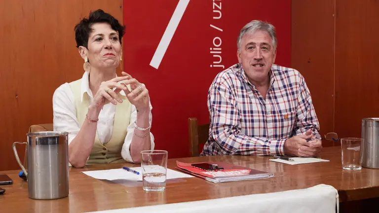 Debate de candidatos a la alcald&iacute;a de Pamplona sobre los Sanfermines con la presencia de Mar&iacute;a Caballero (UPN), Joseba Asiron (EH Bildu), Elma Saiz (PSN) y Koldo Mart&iacute;nez (Geroa Bai), organizado por la Pe&ntilde;a Irrintzi de Pamplona. I&Ntilde;IGO ALZUGARAY
