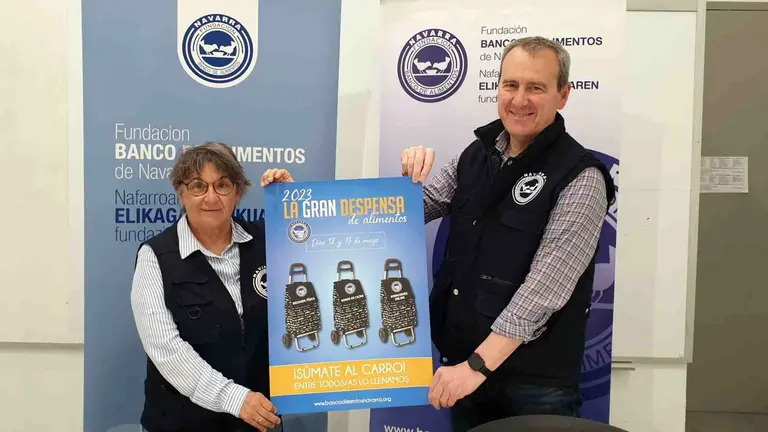 La presidenta de la Fundaci&oacute;n Banco de Alimentos de Navarra, Marisol Villar, y el vicepresidente, Fernando Rep&aacute;raz. BAN