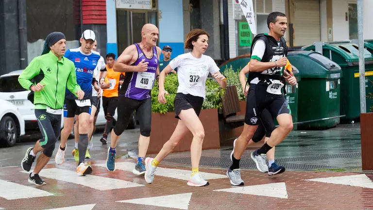 Media Marat&oacute;n Ciudad de Pamplona, organizada por el club Beste Iru&ntilde;a. I&Ntilde;IGO ALZUGARAY