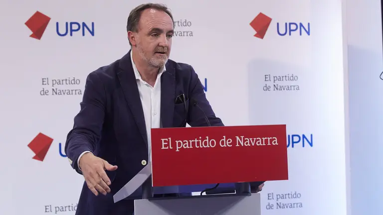 Javier Esparza, presidente de UPN y candidato a la presidencia del Gobierno de Navarra atiende a los medios tras la reuni&oacute;n de la Ejecutiva de UPN para valorar los resultados electorales del 28-M. I&Ntilde;IGO ALZUGARAY