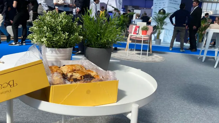 Imagen de una caja de garroticos de Beatriz en Veridas en la feria Money20_20. CEDIDA