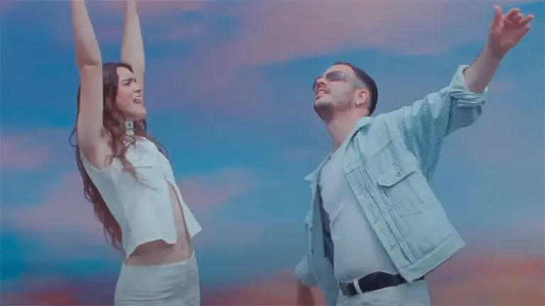 Amaia y Alizzz se reencuentran en 'Sexo en la playa', su apuesta indie para canci&oacute;n del verano. YOUTUBE