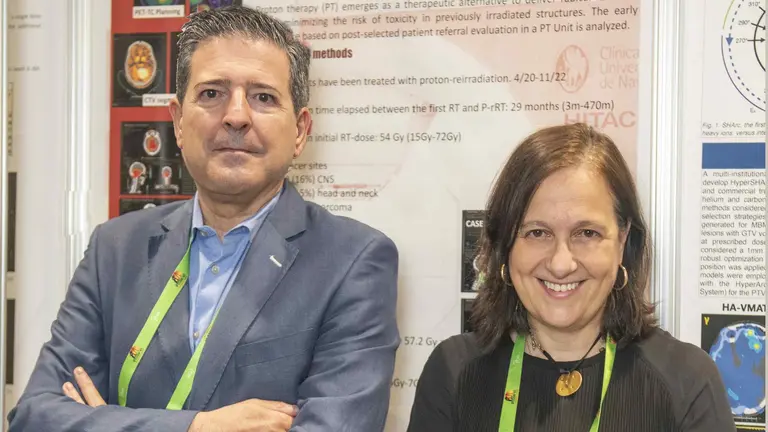 El Dr. Javier Aristu y la Dra. Rosa Meiri&ntilde;o, especislitas en Oncolog&iacute;a Radioter&aacute;pica del Cancer Center Cl&iacute;nica Universidad de Navarra. CEDIDA
