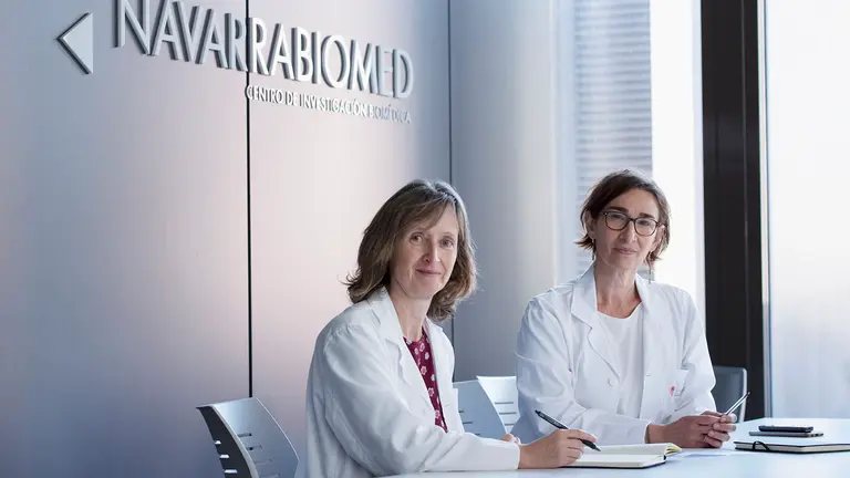 Las investigadoras Maite Mendioroz e Ivonne Jeric&oacute;, l&iacute;deres de los equipos de Navarrabiomed y el HUN que han realizado el estudio. GOBIERNO DE NAVARRA