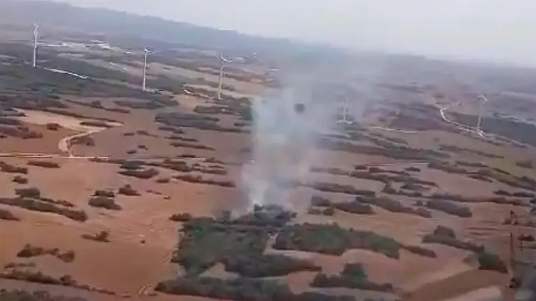 Vista a&eacute;rea del incendio en Oteiza. BOMBEROS DE NAVARRA