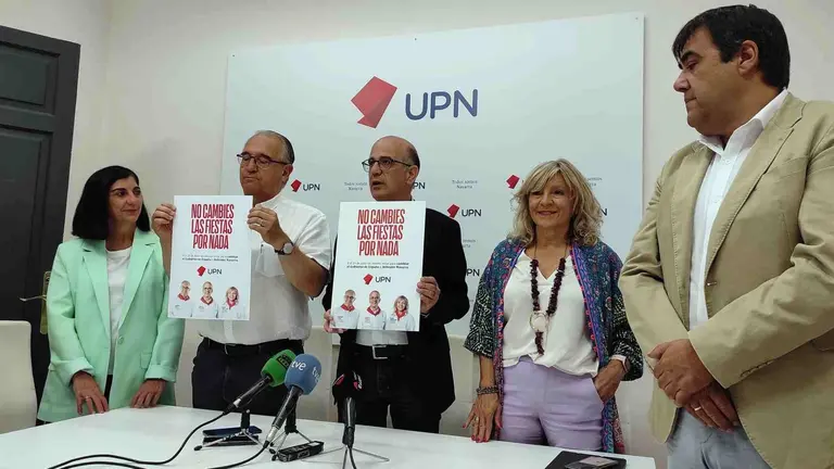 Los candidatos de UPN al Congreso y al Senado durante la presentaci&oacute;n del a campa&ntilde;a electoral que llevar&aacute;n a cabo en San Ferm&iacute;n. EUROPAPRESS