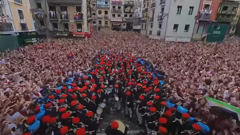 Un momento del v&iacute;deo de La Pamplonesa grabado tras el Chupinazo de San Ferm&iacute;n 2023.