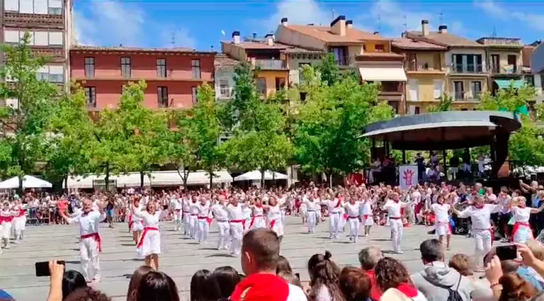 El Baile de la Era en las fiestas de Estella. NAVARRA.COM