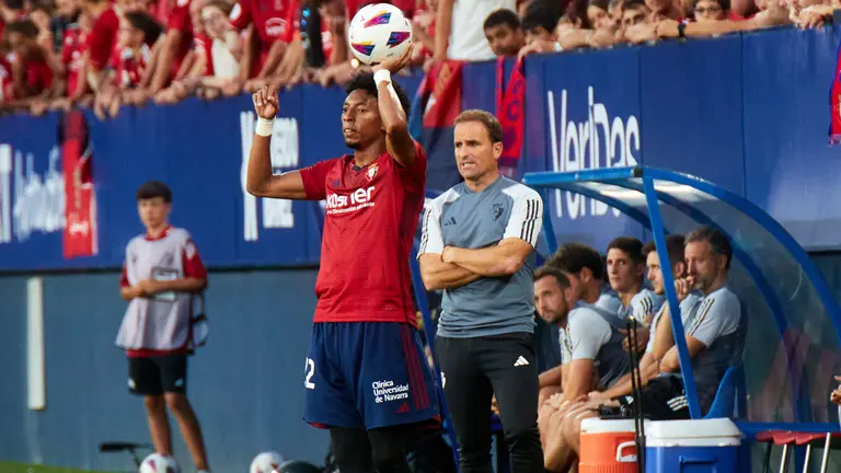  durante el partido de ida de la previa de la UEFA Europa Conference League entre CA Osasuna y Club Brugge disputado en el estadio de El Sadar en Pamplona. I&Ntilde;IGO ALZUGARAY