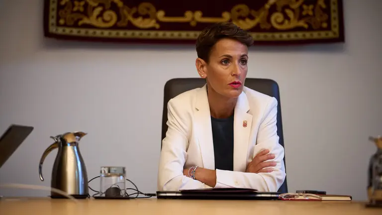 La presidenta de Navarra Mar&iacute;a Chivite realiza la tradicional fotograf&iacute;a con su equipo de Gobierno para la legislatura 2023-2027. PABLO LASAOSA