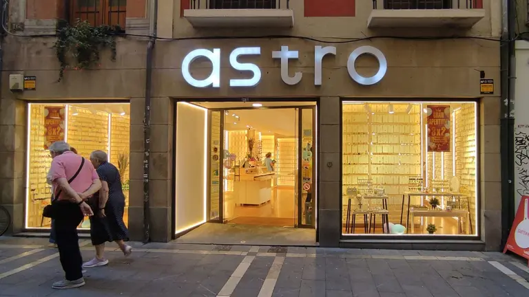 La nueva tienda de bisutería en la calle Zapatería de Pamplona. Navarra.com