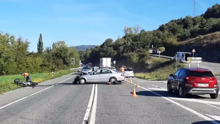 Accidente en la carretera N-121-A en el que se han visto implicados una moto y un turismo. - POLIC&Iacute;A FORAL