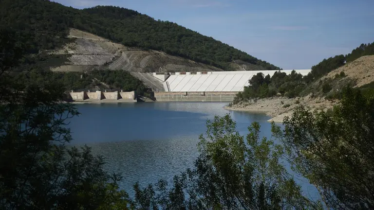 Imagen de archivo del pantano de Yesa - Eduardo Sanz - Europa Press - Archivo